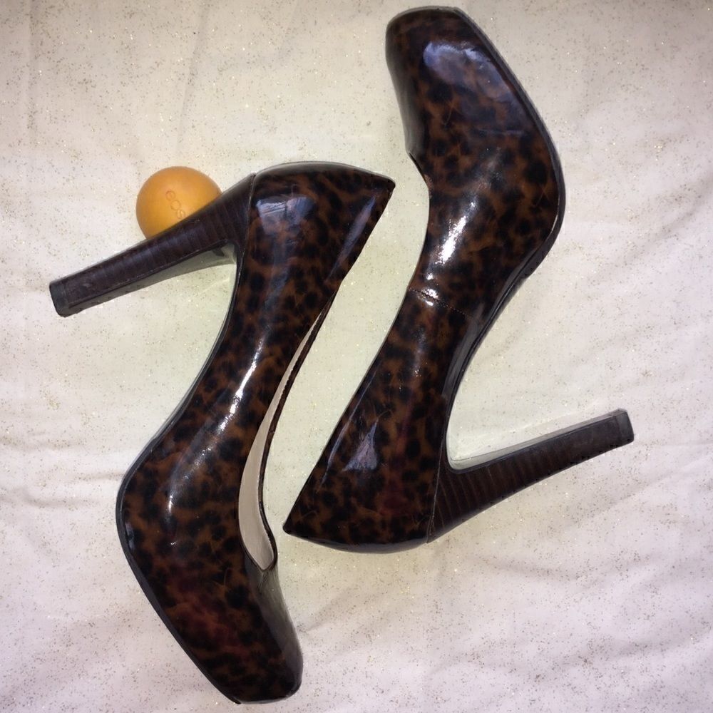 Cheetah print pumps  